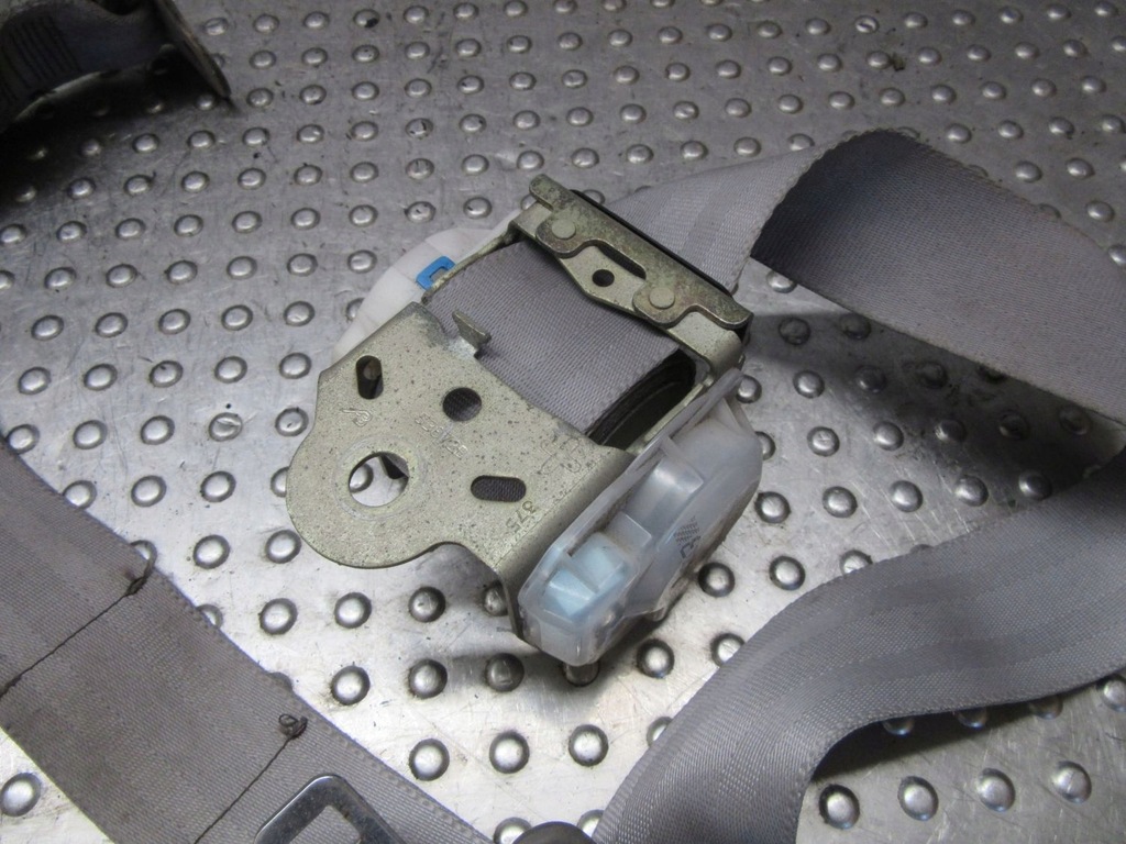 фото №6, Sequoia 2003 pas безпеки задня 2 ряд