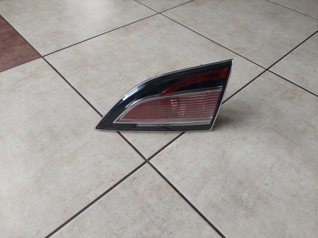 фото №1, Правая - крышка багажника - mazda 6 ii gh - kombi - 08-12