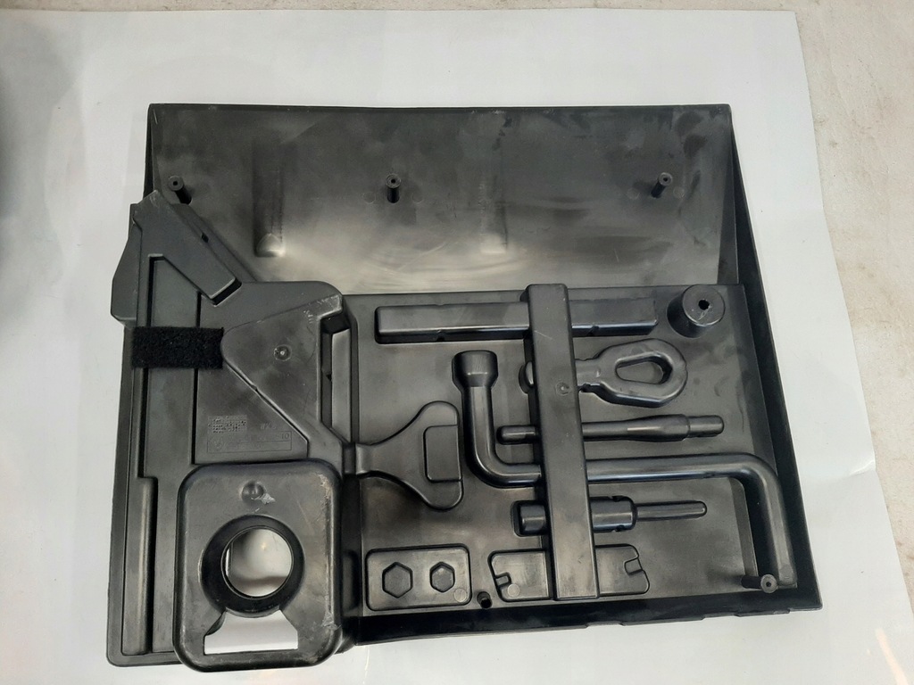 фото №8, Вкладиш багажника bmw z3 1093840