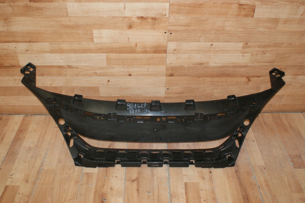 фото №1, Усилитель бампера 9814278877 решётка радиатора peugeot 3008