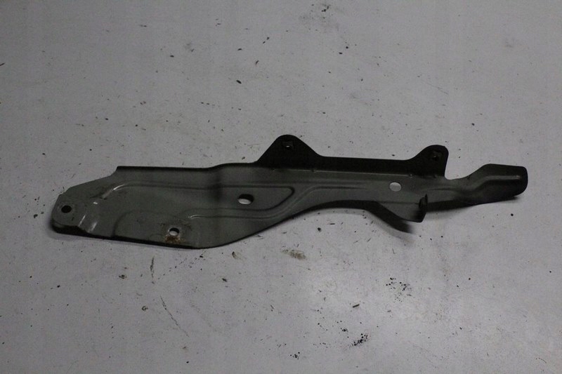 фото №1, Colt z30 vi lift кронштейн крила правий перед