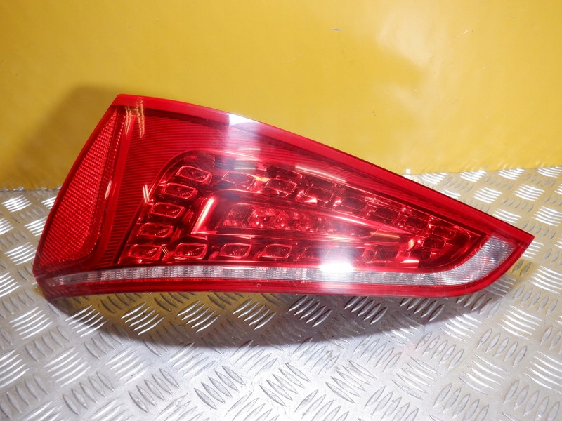 фото №1, Audi q5 8r лампа задняя правая led 8r0945094a