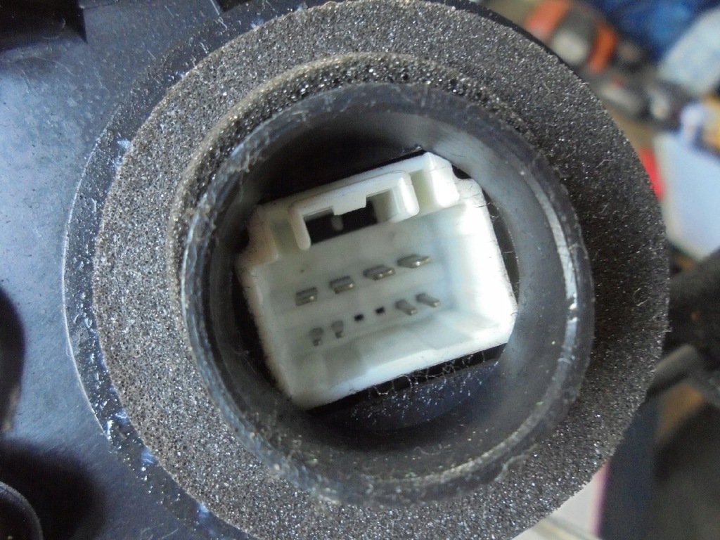 фото №5, Замок двері лівий задня 8 pin lexus rx 400h 2007