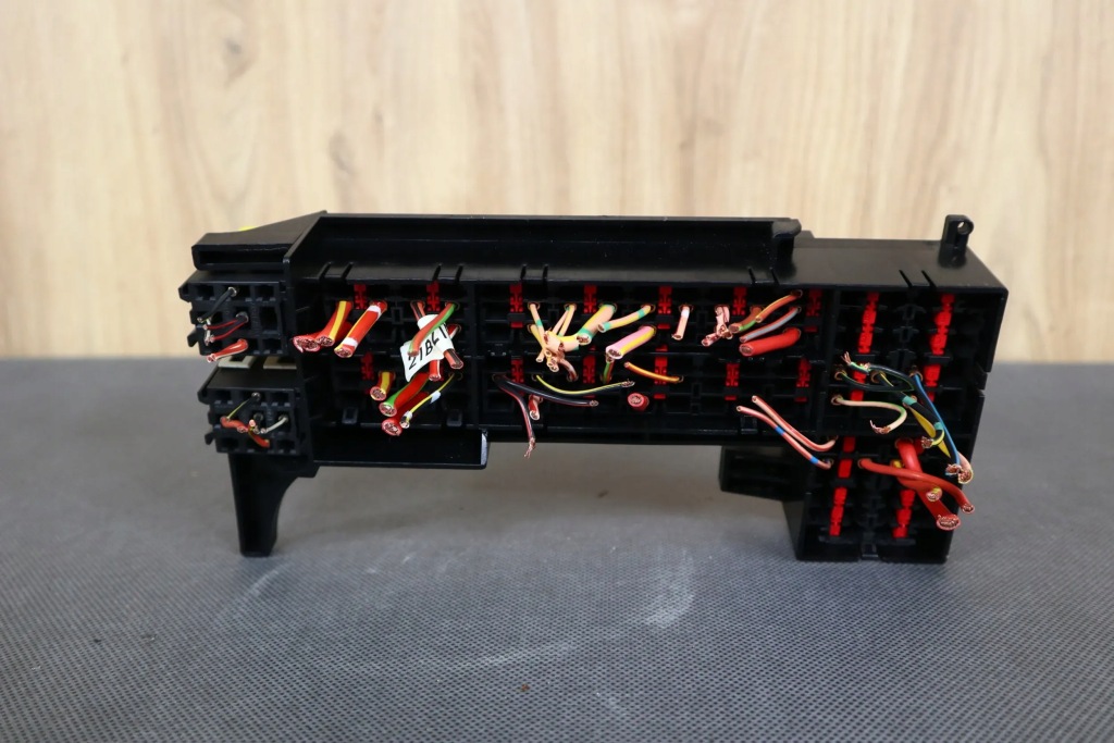 фото №3, Mercedes slk r170 lift коробка предохранителей bsi