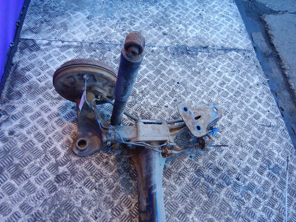 фото №6, Peugeot 1007 05- oś задняя балка подвеска задняя