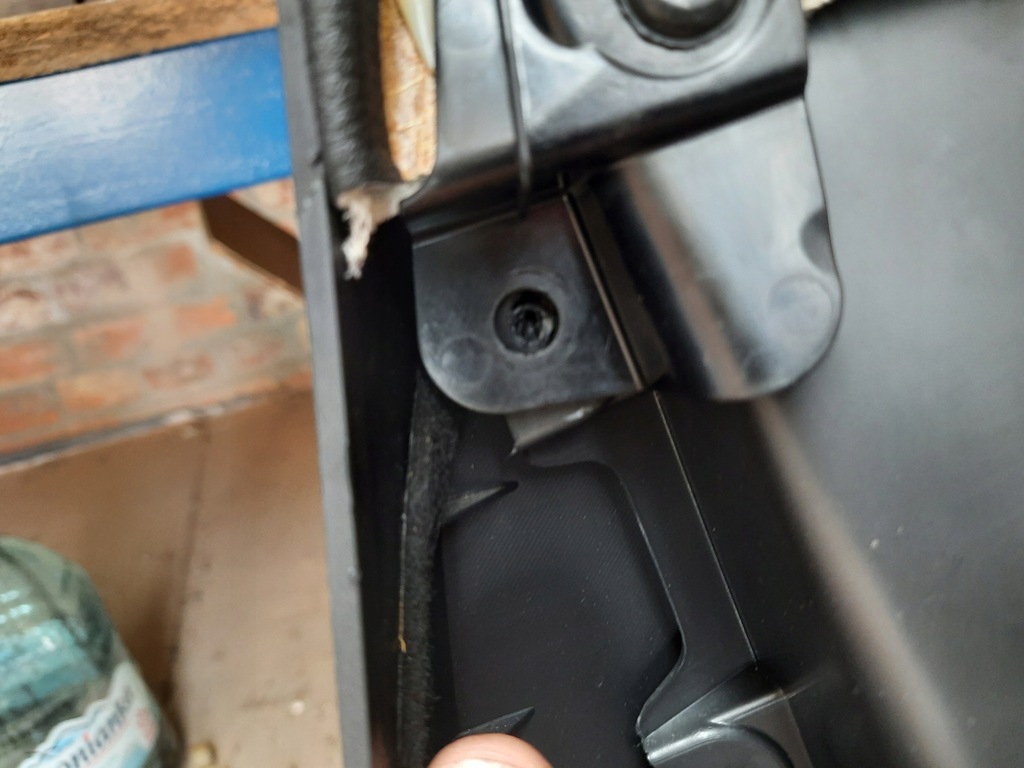 фото №5, Bmw x1 e84 2.0i lift обшивка дверь обивка левая