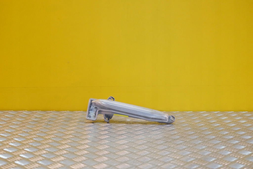 Купить Toyota corolla 2020- фара led drl правый  америка