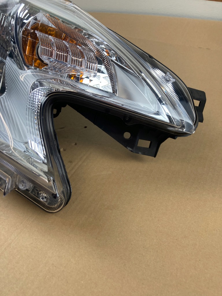 фото №2, Лампа права передня nissan note ii 2