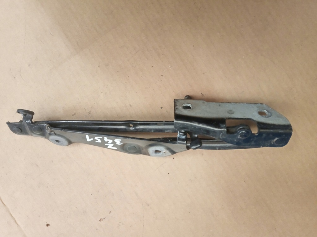 фото №1, Петля правий задня audi tt cabrio 8s7827300a