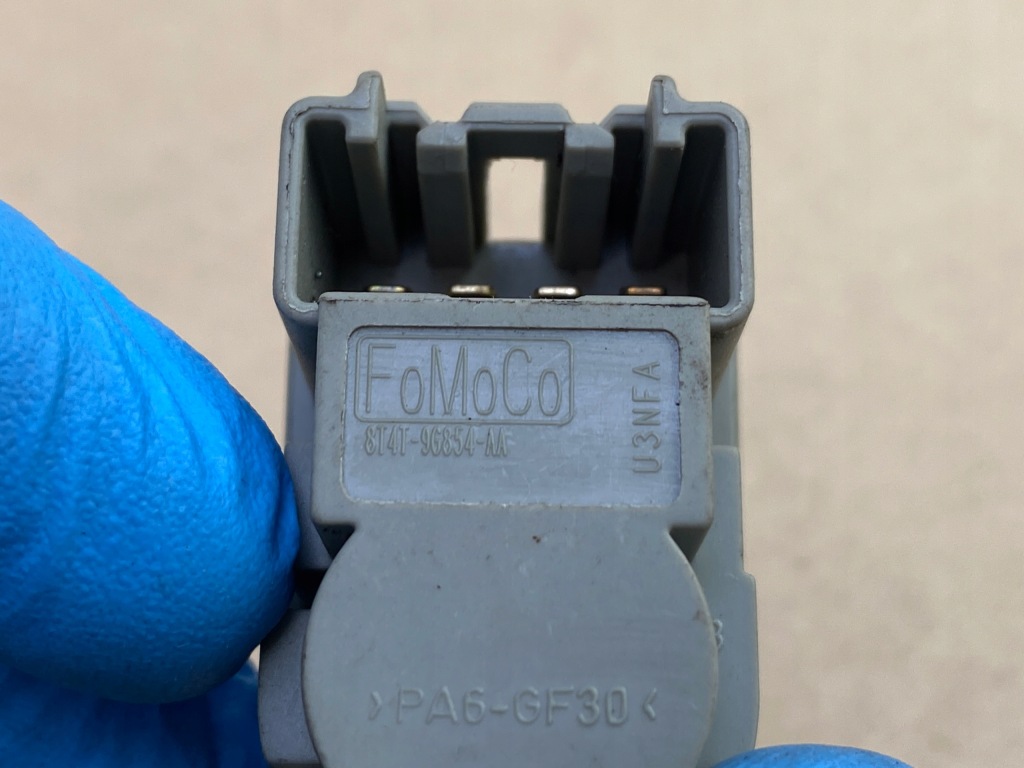 Купить Датчик света стоп ford edge ii c-max ii mondeo v выключатель стоп-сигнал