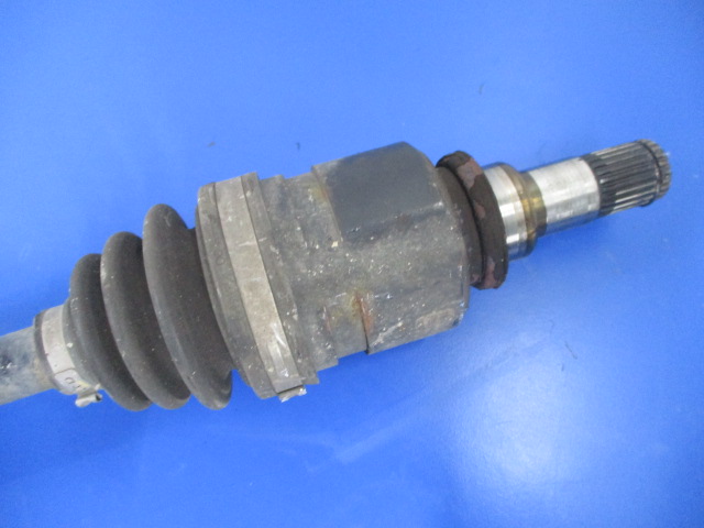 фото №4, Toyota yaris 1.0vvt-i приводной вал правая шарниры