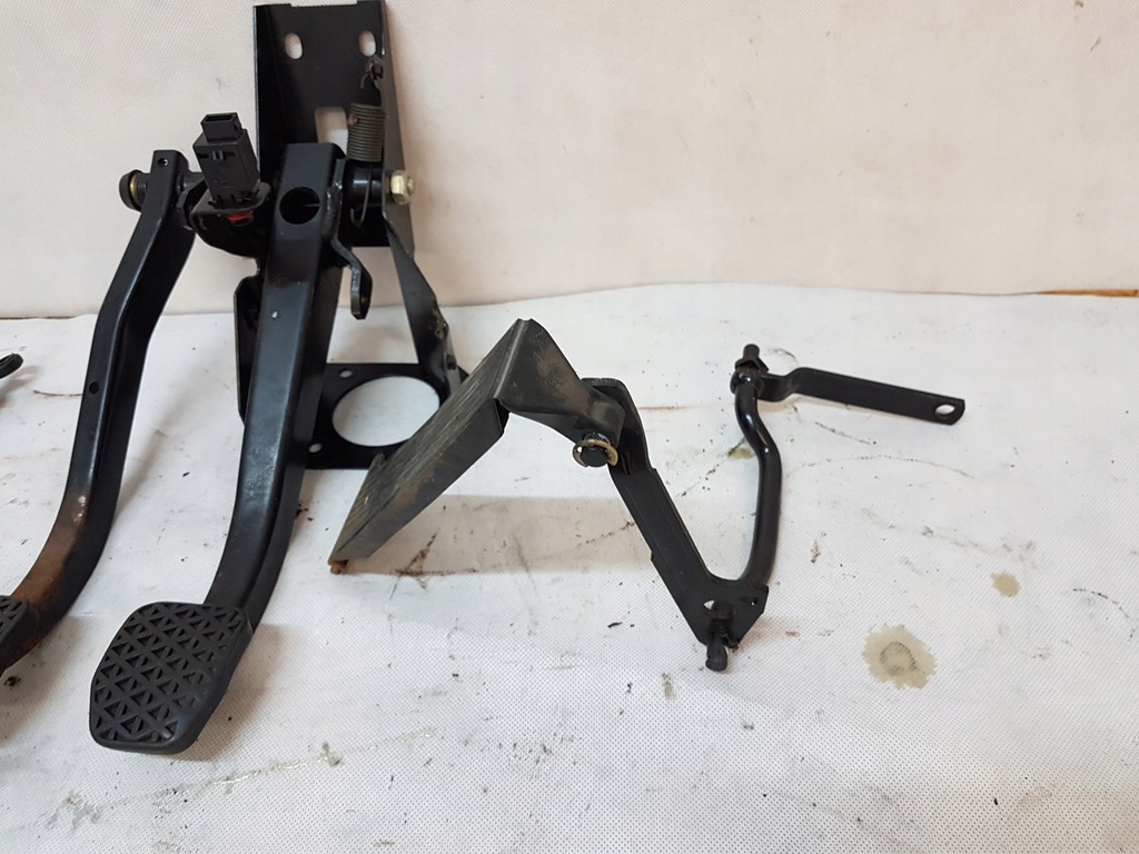 фото №5, Педали тормоз сцепление bmw e30