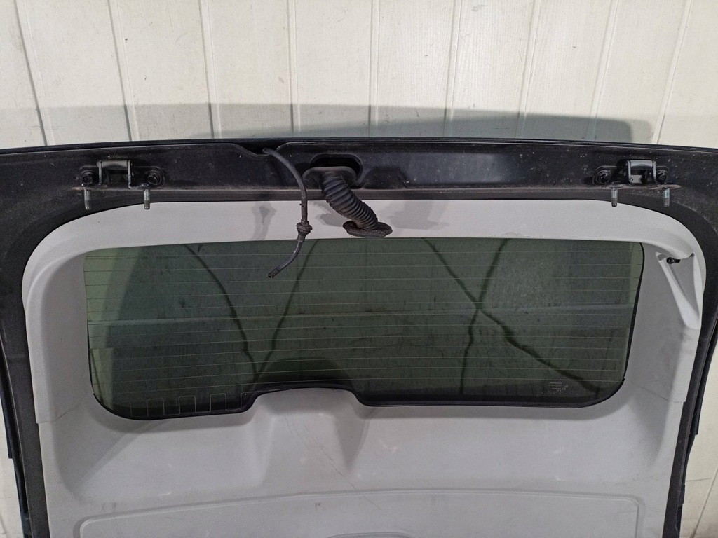 фото №14, Задняя крышка багажника багажника chrysler town and country 5 2009