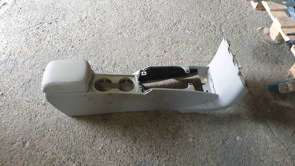 фото №11, Туннель средний volvo v50 04-12r. 2.0 d