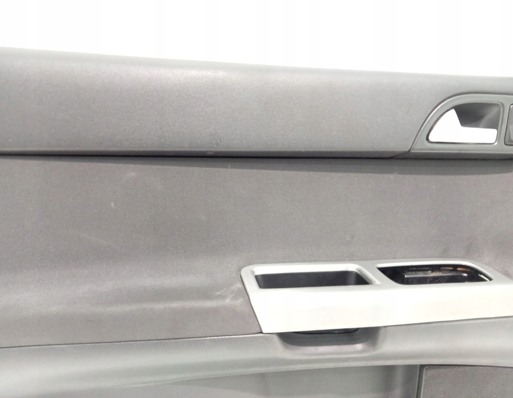 фото №5, Обшивка дверь левый передний перед volvo v50 07r