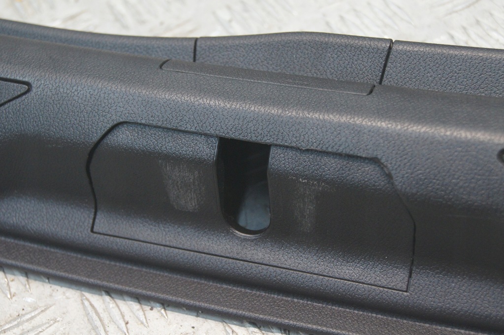 фото №6, Maserati levante защита поперечина задняя порог багажника