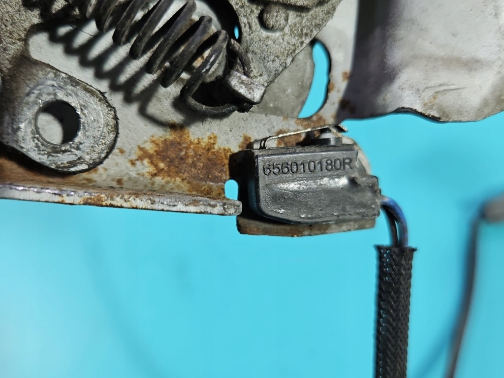 фото №5, Замок капот dacia dokker 2pin