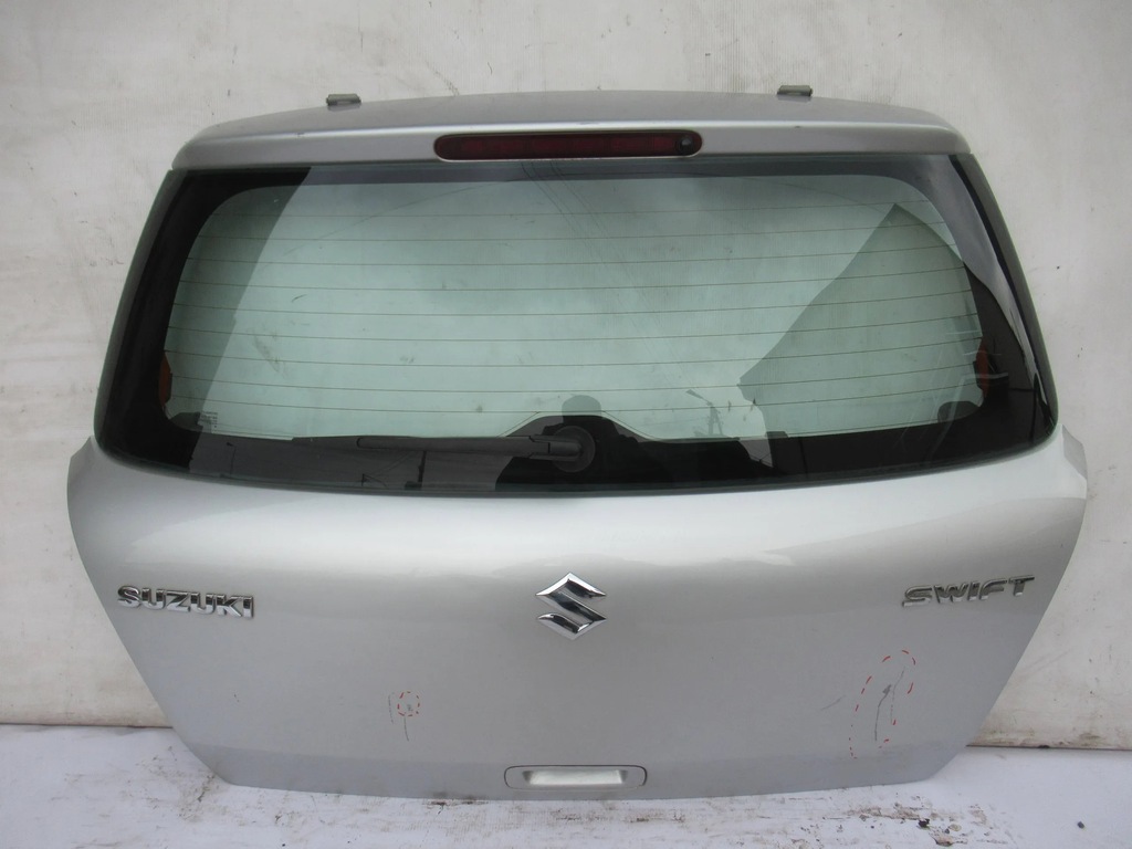 фото №1, Suzuki swift 2016 кришки багажника