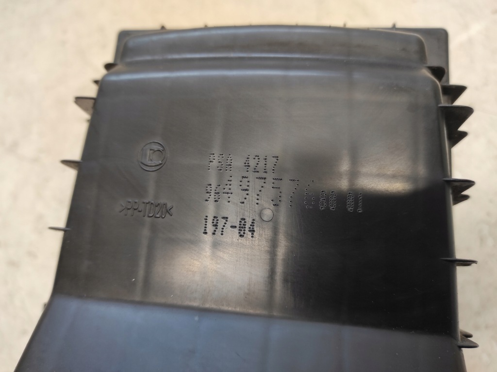 фото №5, Citroen c5 i 1 lift 04- 2.0 hpi корпус фільтра повітря 9649757680