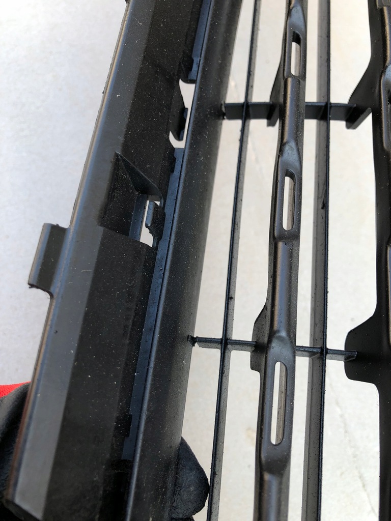 фото №7, Решітка бампера перед 9678059480 peugeot 2008 i