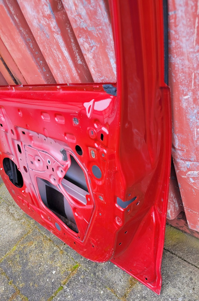 фото №9, Дверь правое передние / задние dacia sandero 08-20 / duster 17-