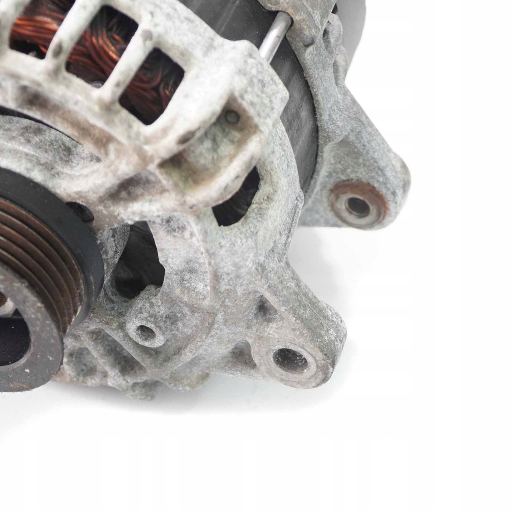 Mercedes w176 om651 генератор 175a a0009063322 Недорого