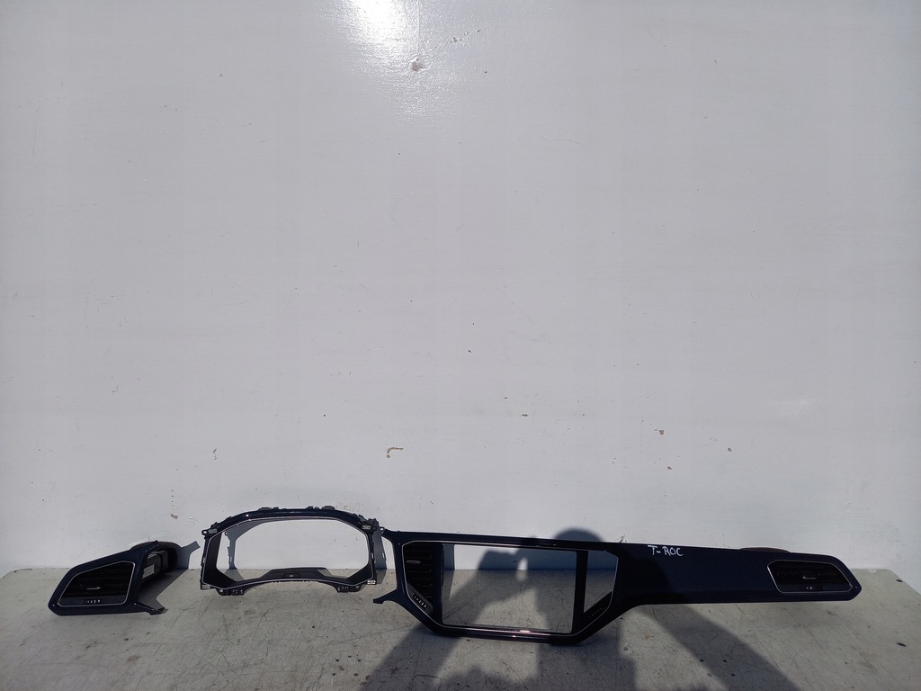 фото №1, Элементы декоры консоли vw t-roc 2ga858079