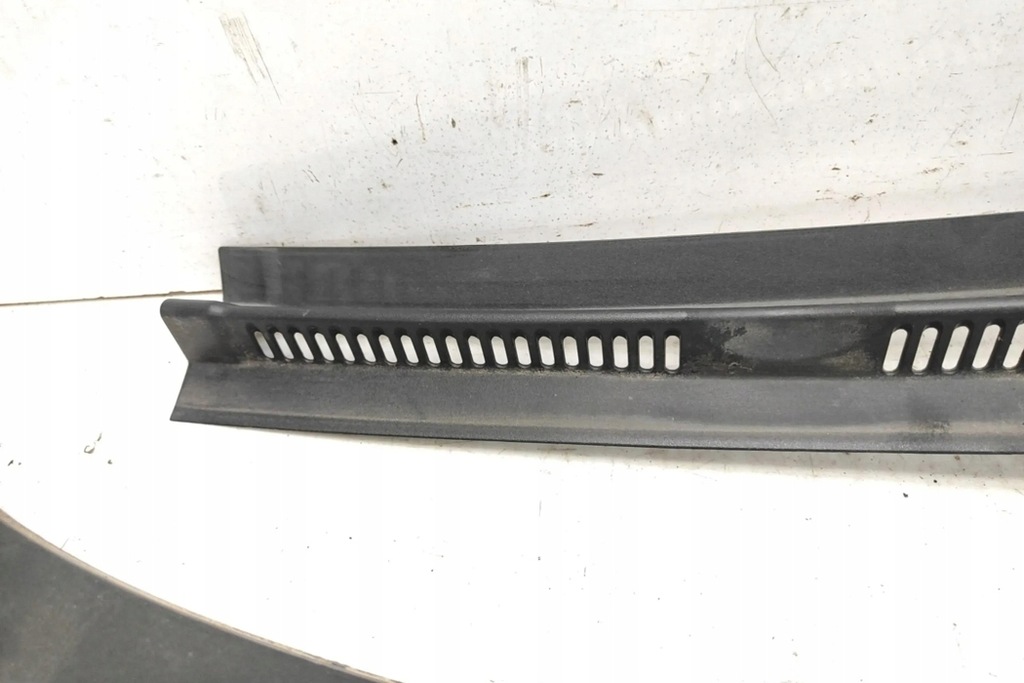 фото №7, Пластик дворник передних vw golf plus 5m1, 521 5m0819403b 1.6l