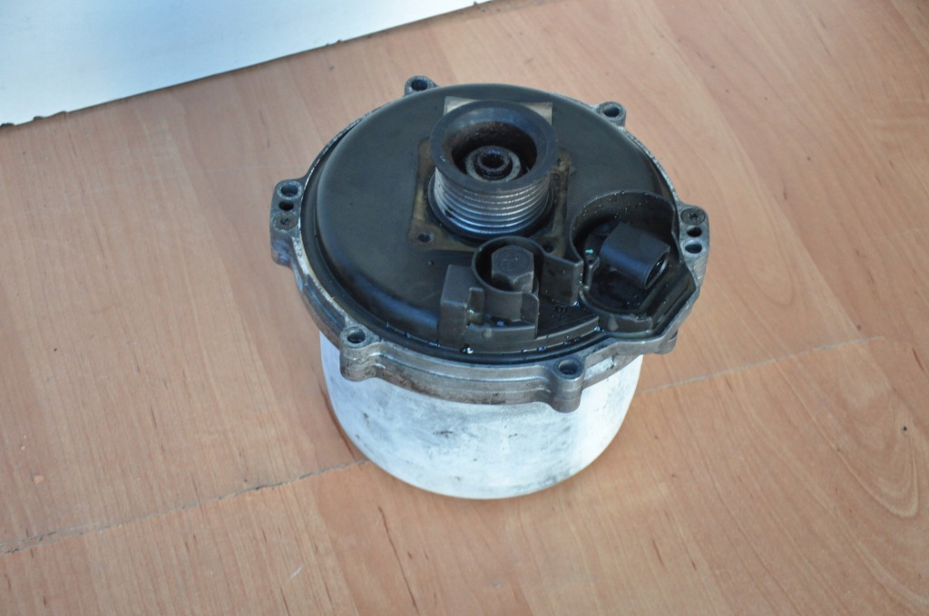 Генератор охолоджуваний wodą bmw e39 e38 x5 e53 3.5 4.4 4.6 is m62 tu Оригінал