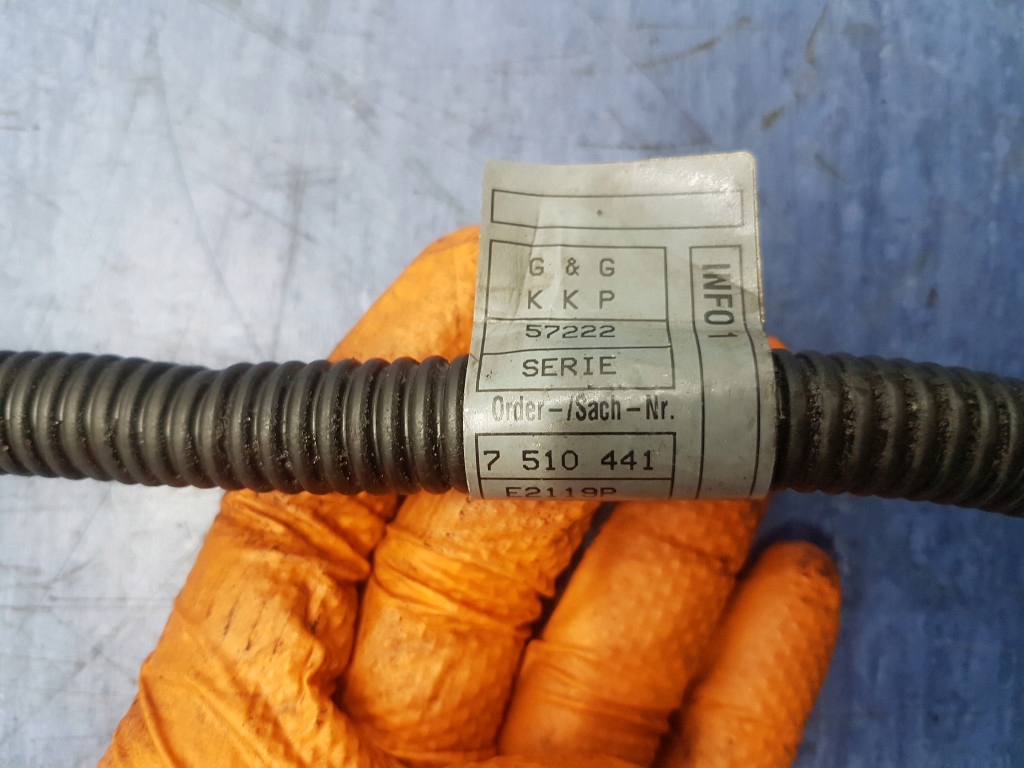 фото №5, Bmw 7 e65 3.6 v8 шланг плюсовой 7510442