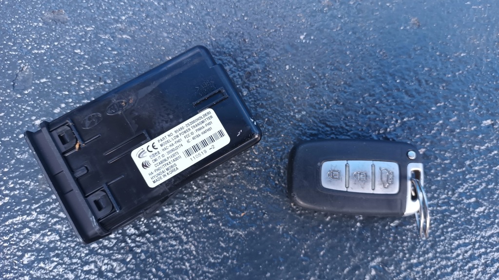 фото №1, Hyundai ix35 ключ + замок запалювання