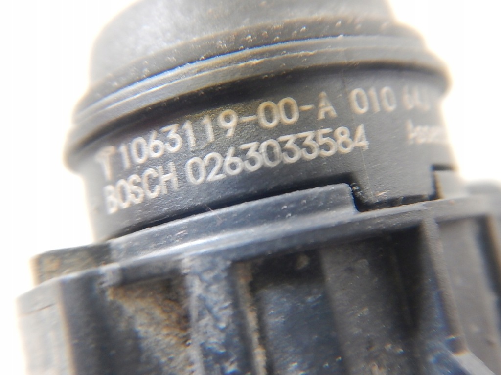 Tesla x s датчик парковки pdc 1063119-00-a с Разборки