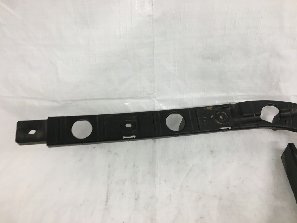 фото №16, Seat altea направляющая бампера задняя правый 5p0807864b