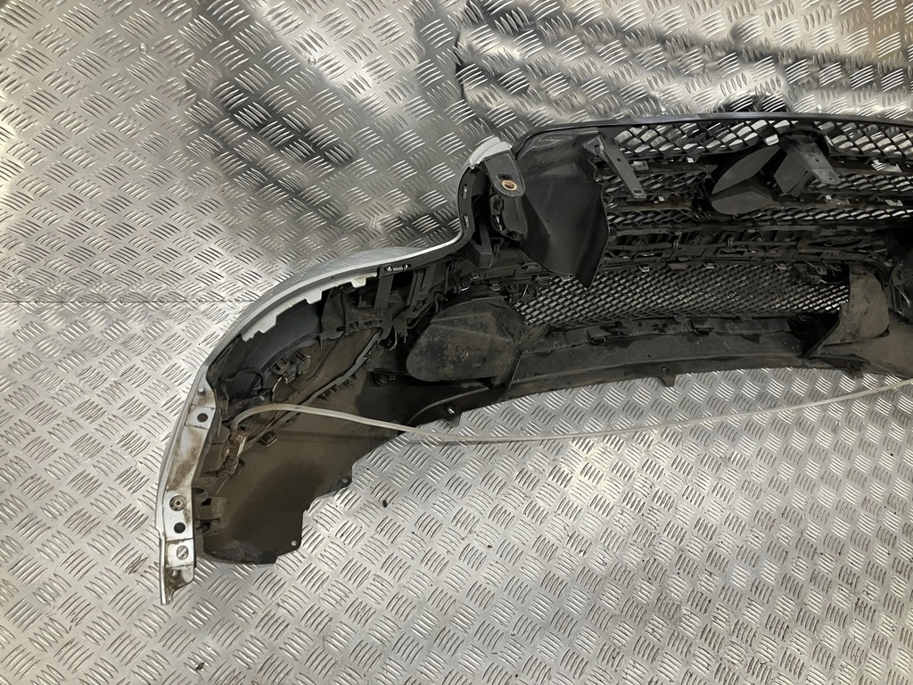 фото №8, Бампер перед mercedes glc x253 лак 755 kompletny