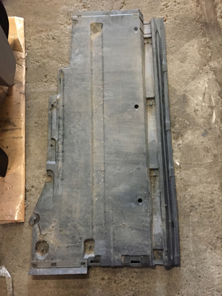 фото №1, Audi a4 b8 a5 защита плита пол подвеска левая