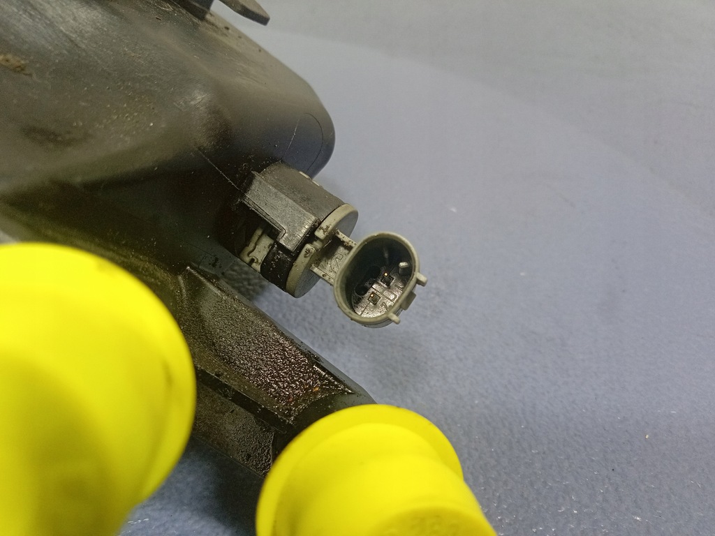 фото №6, Bmw 7 f01 f02 f07 3.0d n57 бачок усилителя 6782942