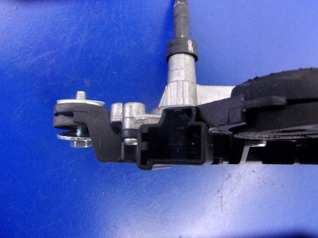 фото №5, Mazda 3 bk моторчик двигатель дворник задняя