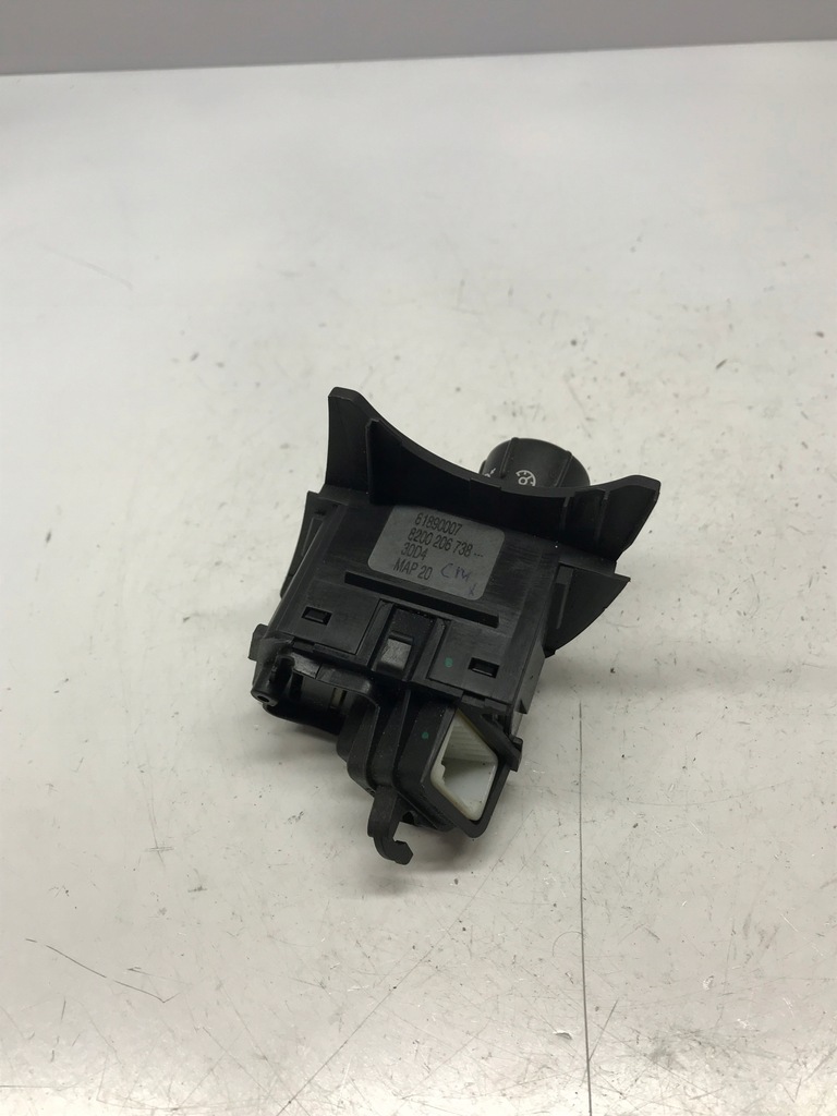 фото №4, Рычаг переключатель 61890007 8200206738 renault