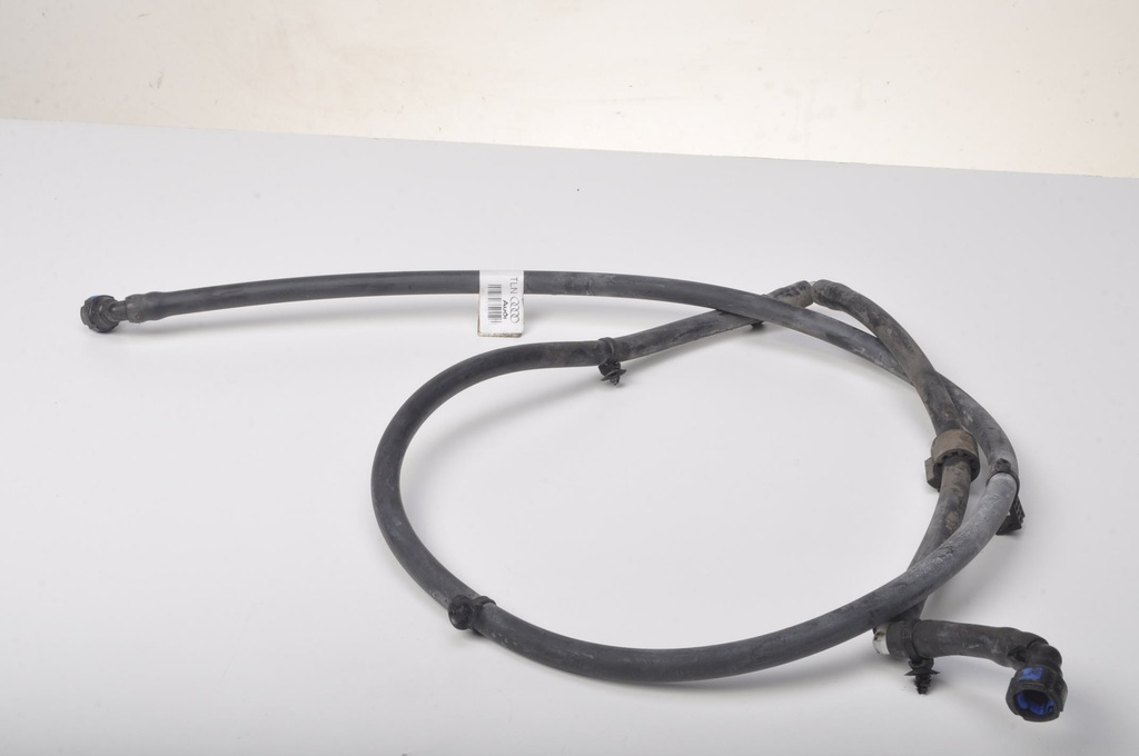 фото №1, Audi a8 d4 4.2 tdi труба шланг wąż 4h0955667a