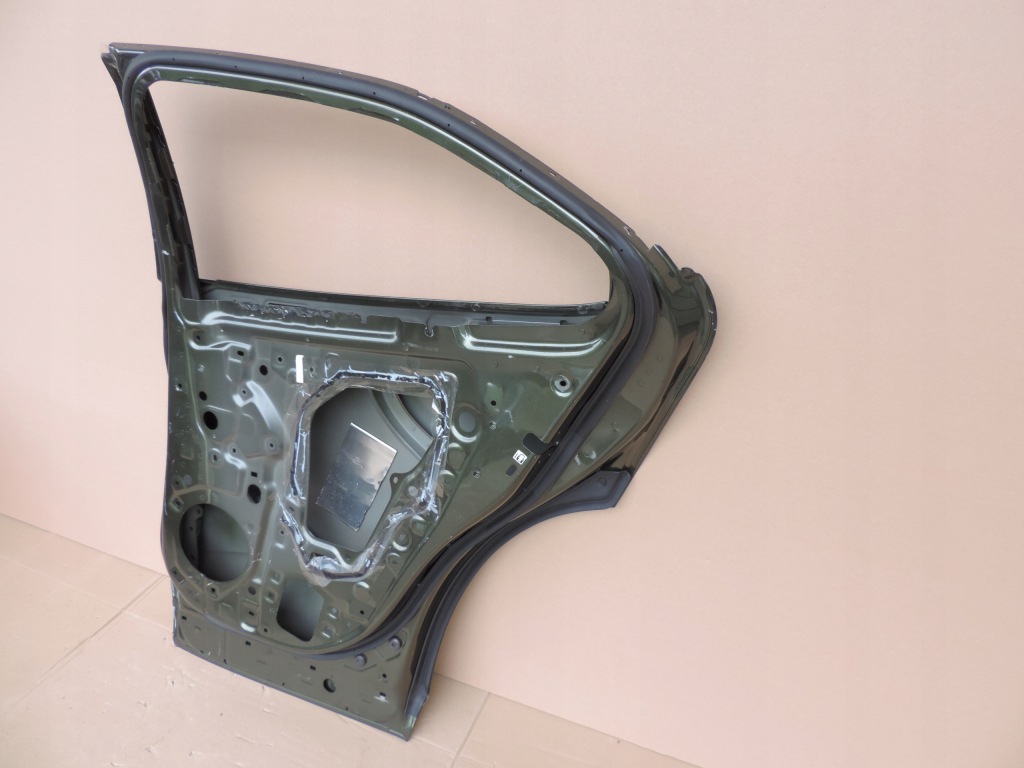 Купить Lexus ux 2018 2019 задние дверь