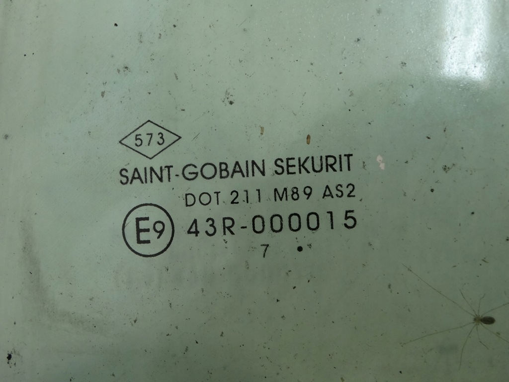фото №6, Скло двері лівий задня dacia sandero ii 43r-000015 2017r.