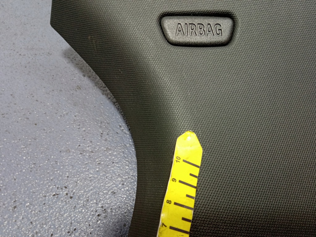 фото №4, Bmw 1 f40 защита пластиковая стойка правый задняя