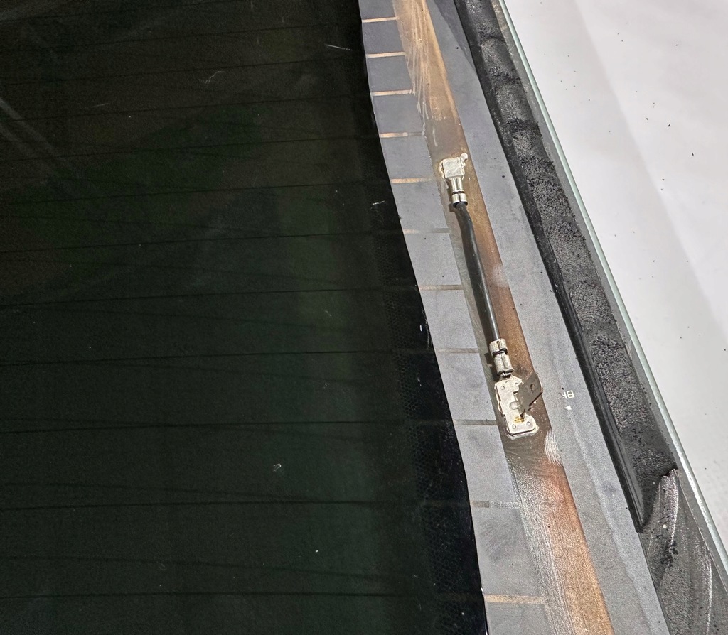 фото №14, Скло задня задня lincoln continental 2017+