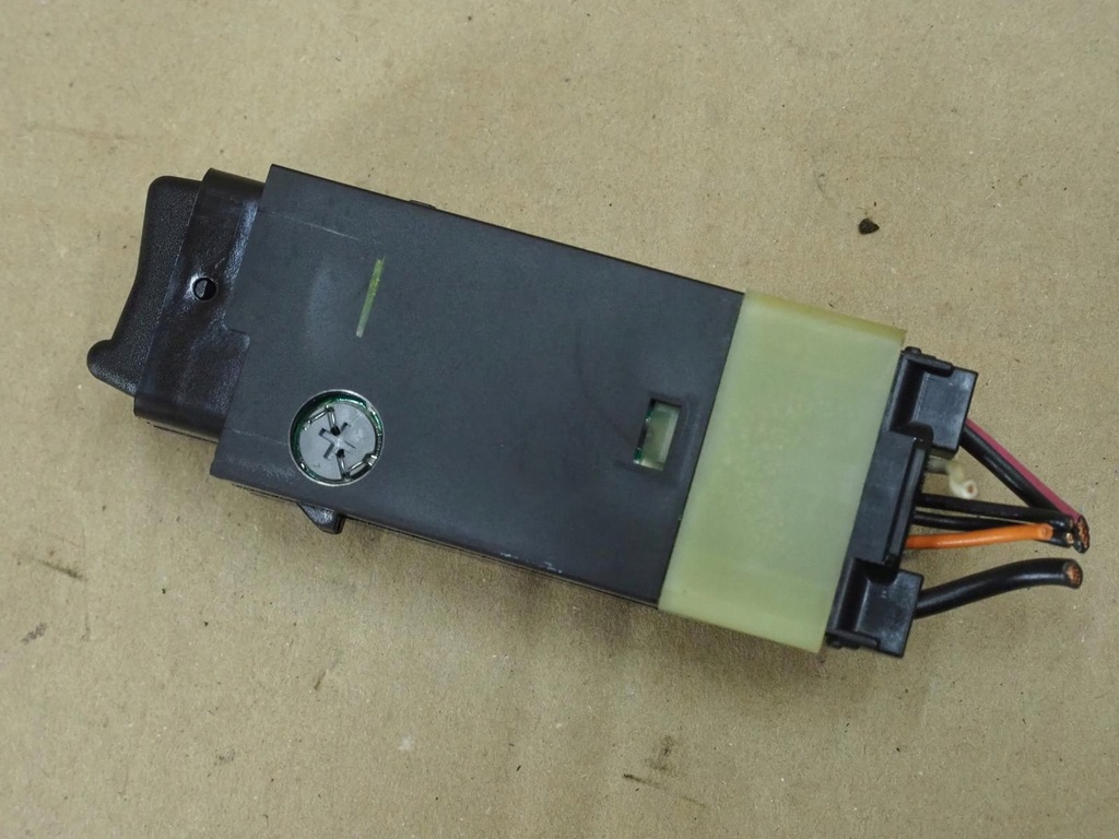 фото №6, Переключатель подогрев стекло chrysler pt cruiser 04671670ab