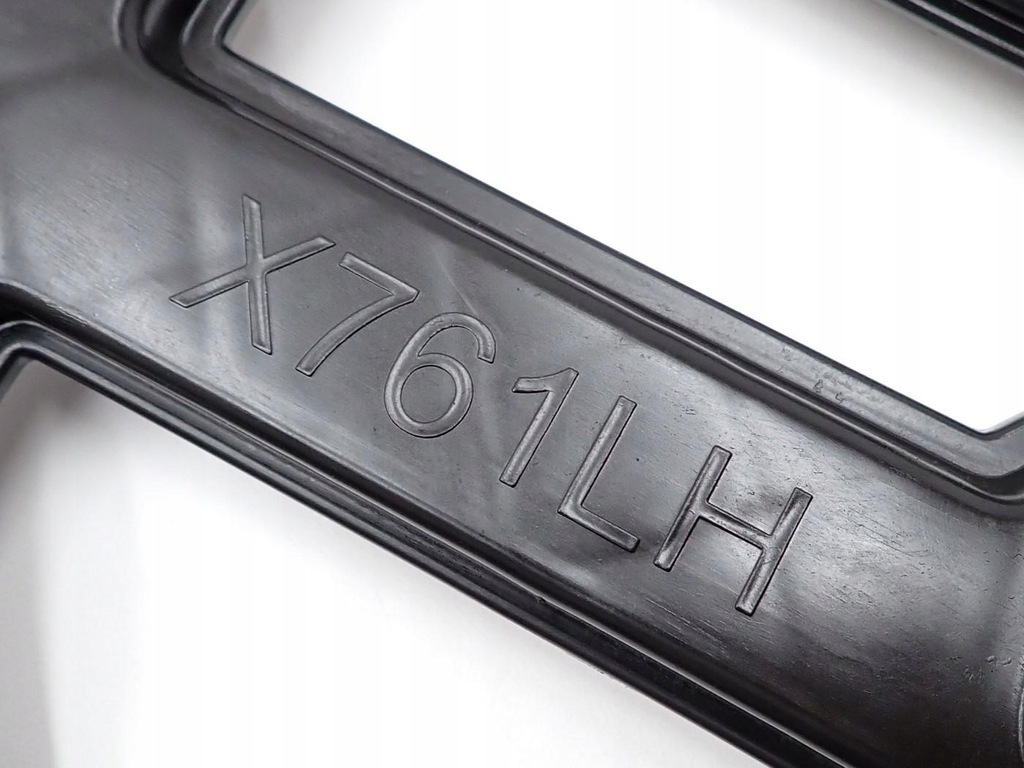 фото №7, Направляющая кронштейн бампера левый задняя hk83-17b931-ae jaguar f-pace x761 20r