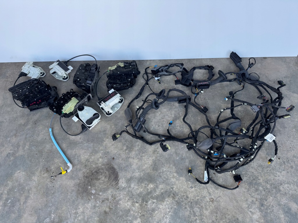 фото №1, Bmw g07 x7 g05 x5 замок замки softclose soft close доводчик доводчики