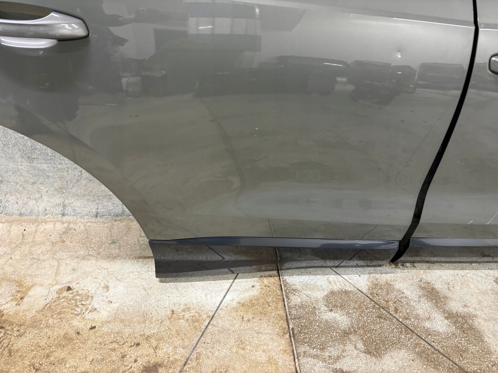 Audi q3 83a suv обычный 21r дверь правое передние правый задний  комплект eu x7g d2 Киев