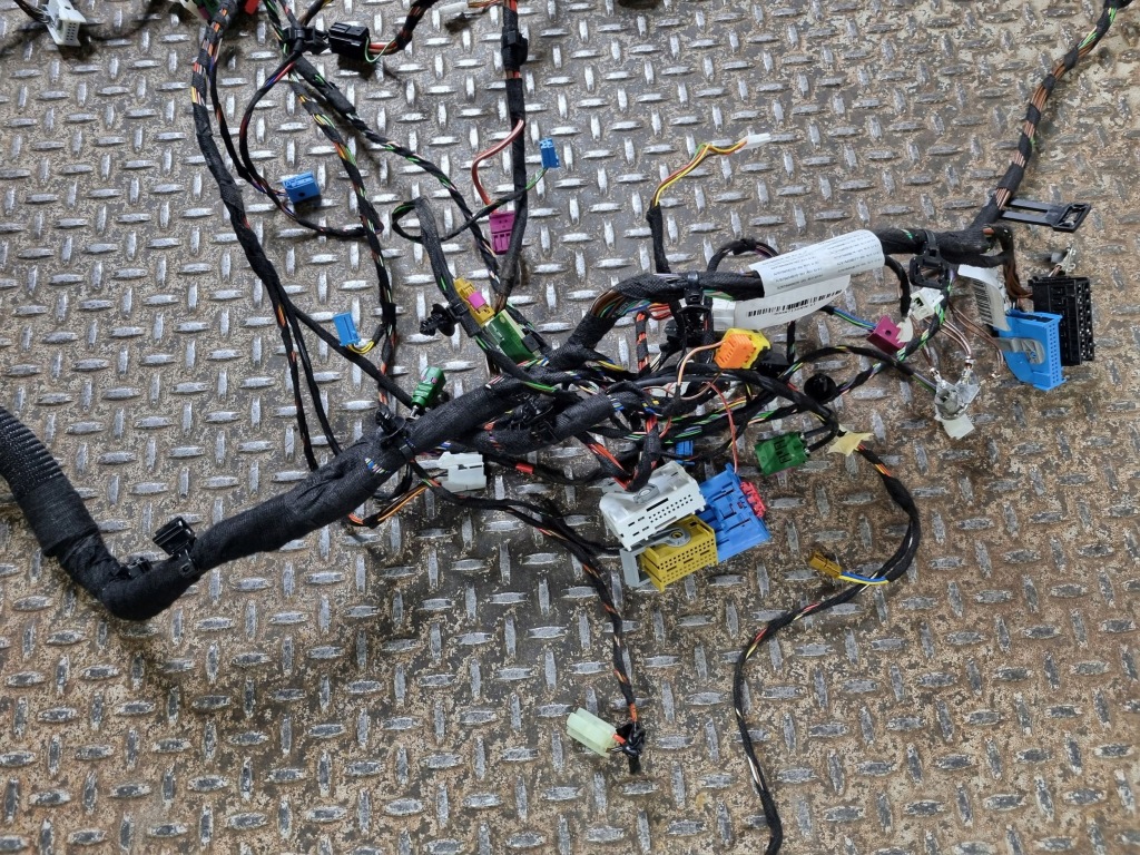 Купить 2022 mercedes-benz eqs v297 жгут панели приборной панели 0008715089co