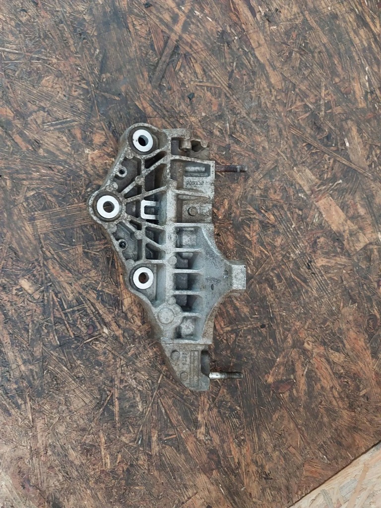 фото №7, Кронштейн радиатора egr jeep 3.0 crd 90513247g