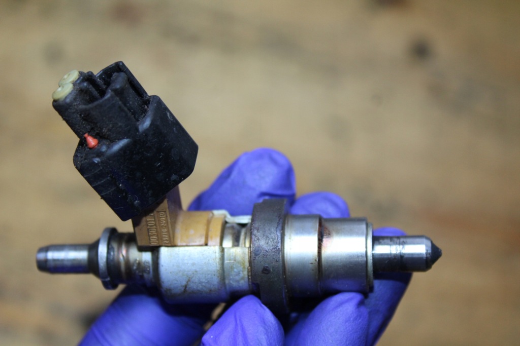 фото №15, П'ятий інжектор форсунка avensis t27 t25 auris 2.2 d4d dpf 23710-26010